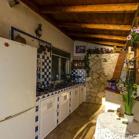 150m2 First Line, Private Entrance To The Sea, Terrasse, Garden ! * Scalea